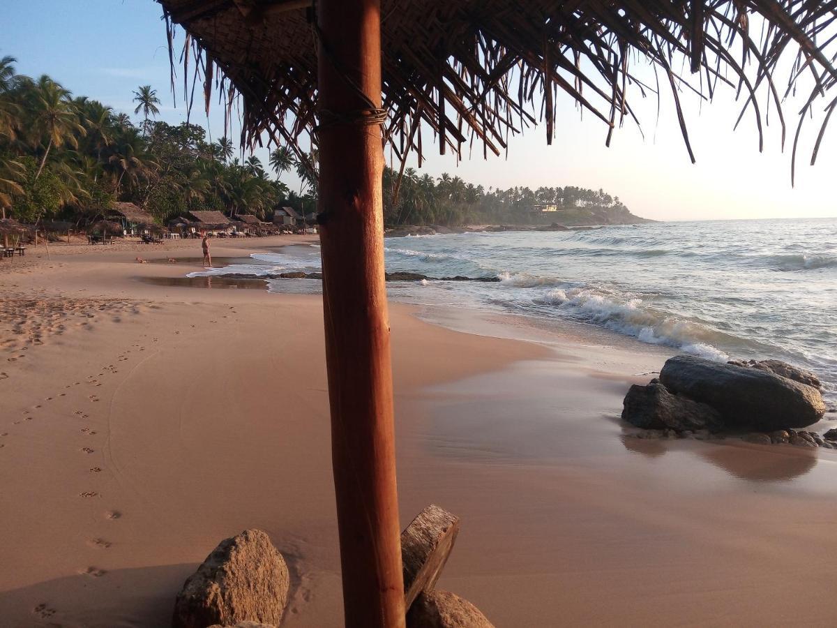 Sansala Guesthouse & Restaurant Tangalle Bagian luar foto
