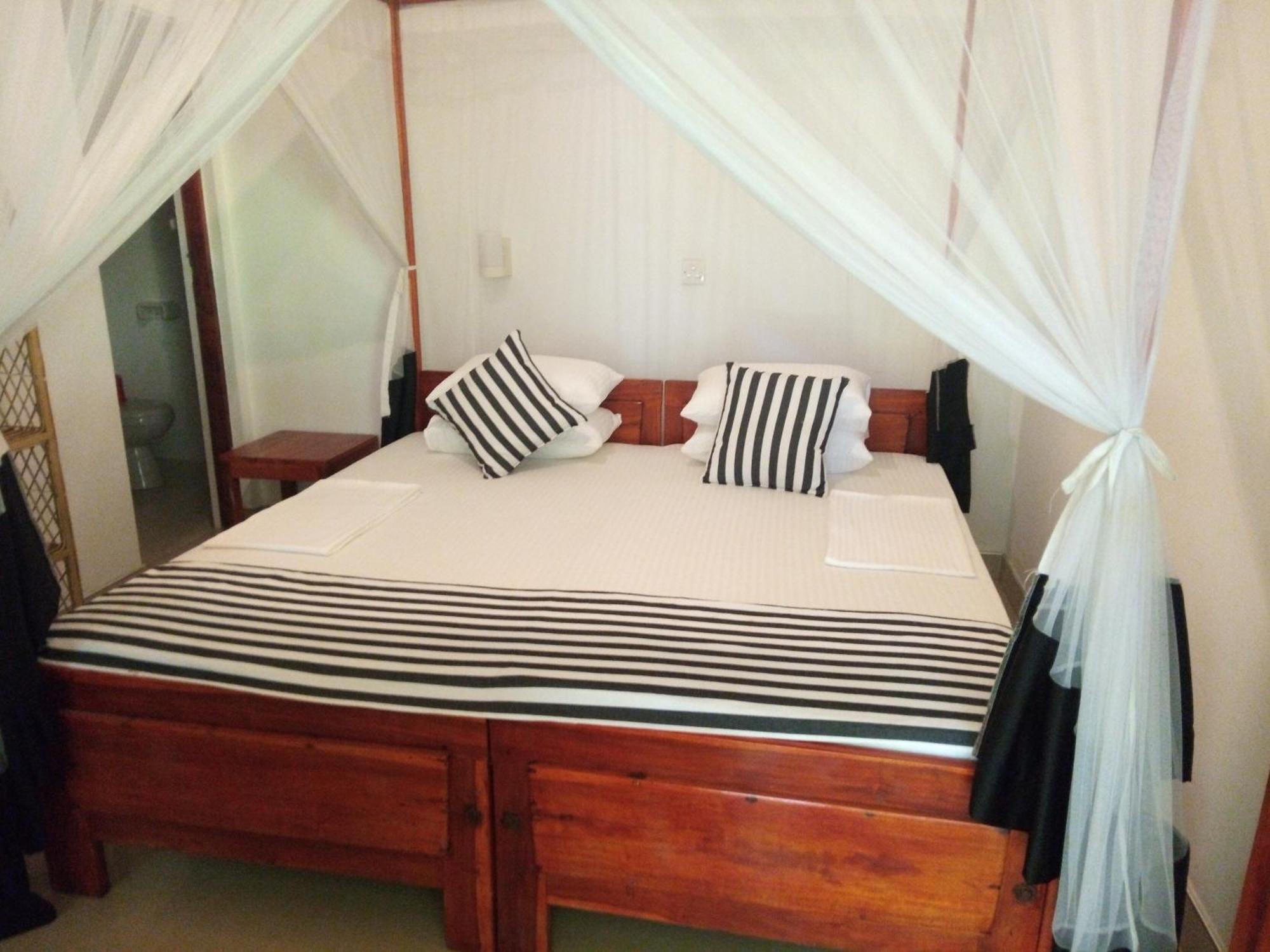 Sansala Guesthouse & Restaurant Tangalle Ruang foto