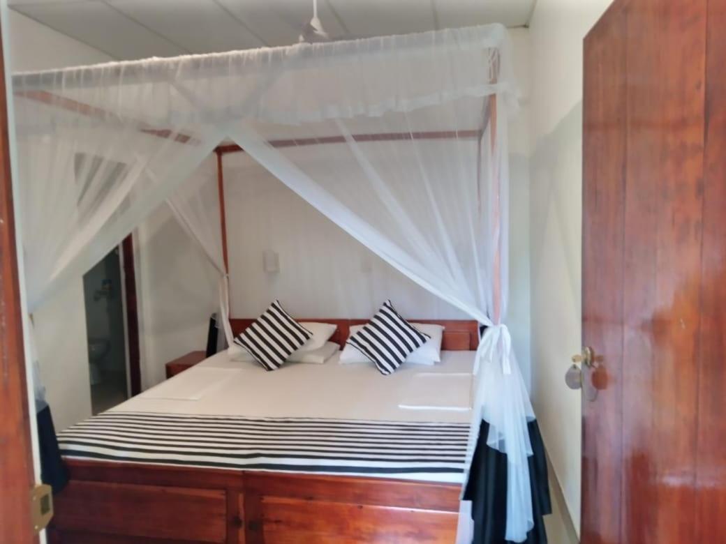 Sansala Guesthouse & Restaurant Tangalle Ruang foto