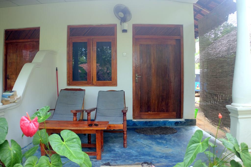 Sansala Guesthouse & Restaurant Tangalle Bagian luar foto