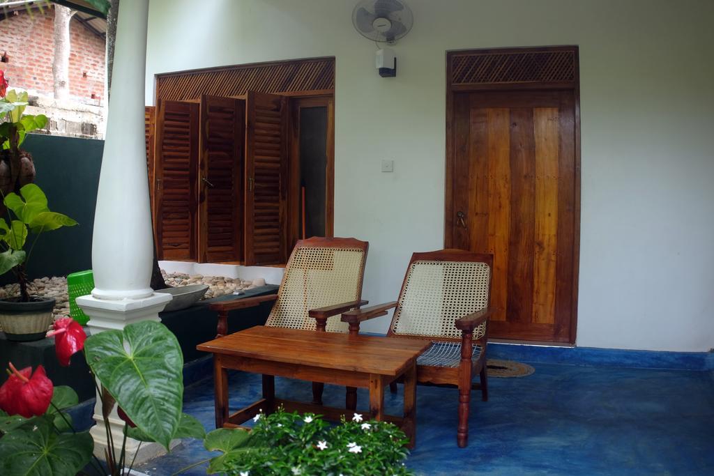 Sansala Guesthouse & Restaurant Tangalle Bagian luar foto